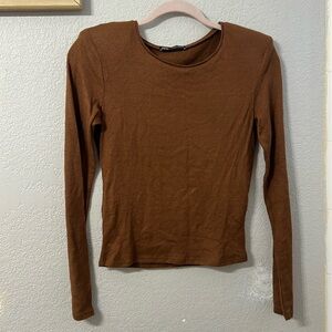 Long sleeve top
